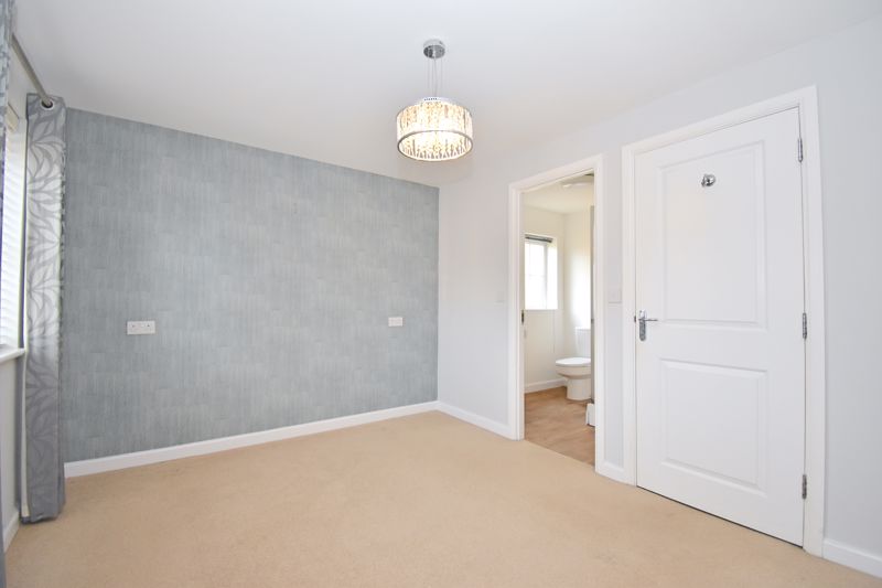 Bedroom with En-Suite- click for photo gallery